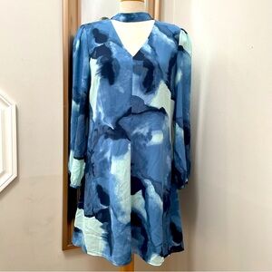 Halston tie dyed chiffon, fully lined, long sleeve dress size large.